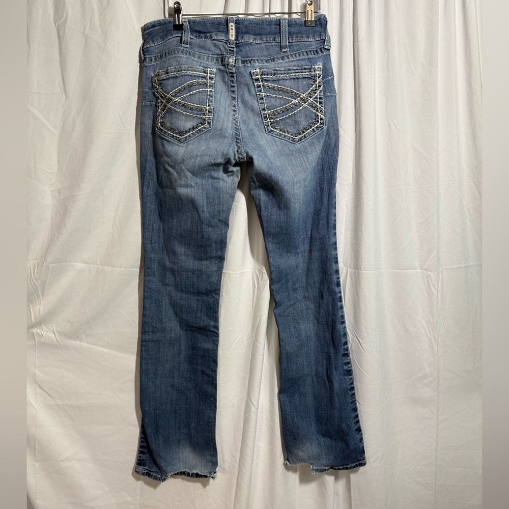 Ariat Women's Boot Cut Blue Jeans sz 31L (3AV)
